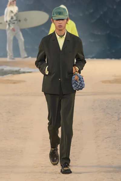 Look 33